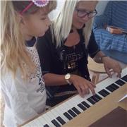 la profesora de piano. Velini Vera (Muravyeva)